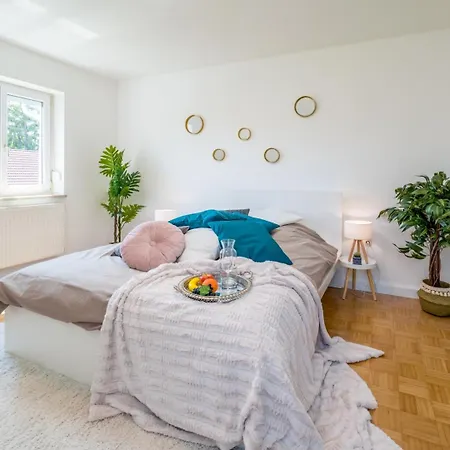 Apartment Eg Links 15 Min Bis Salzburg